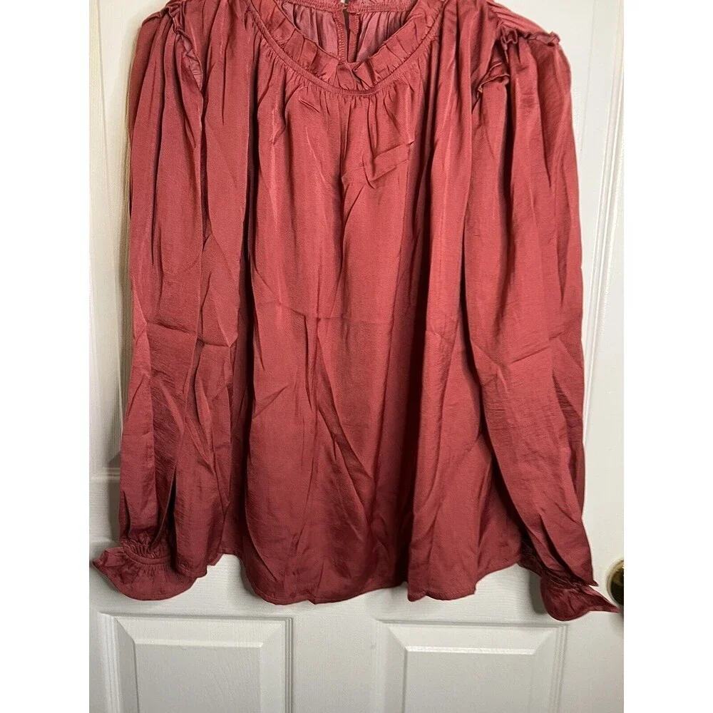 Women’s Red Long Sleeve Blouse Size Medium NWOT - Picture 3 of 10